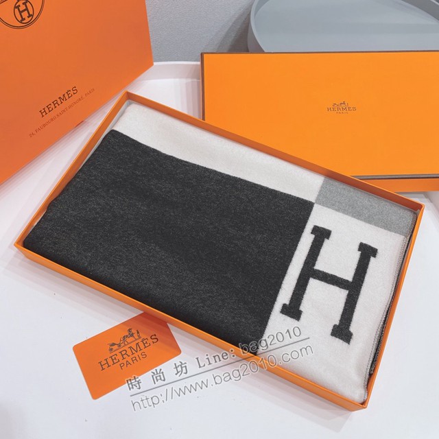 Hermes2021新款圍巾 愛馬仕經典馬拉車圖案女士圍巾披肩  mmj1014